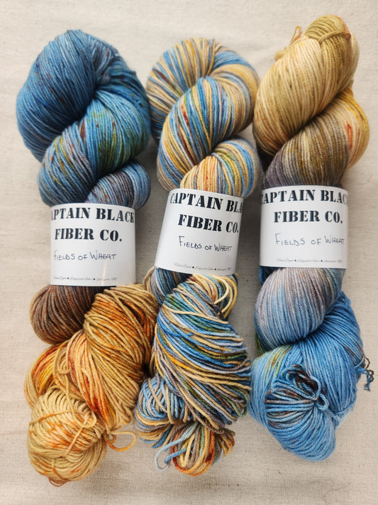 Fields of Wheat - Manta Ray Sock